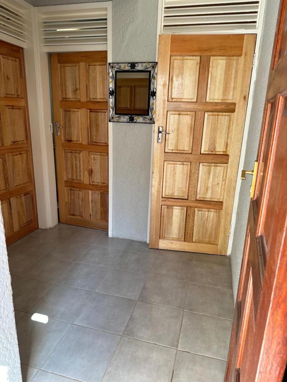 Bagley Terrace 136 Cottage Johannesburg Exterior foto